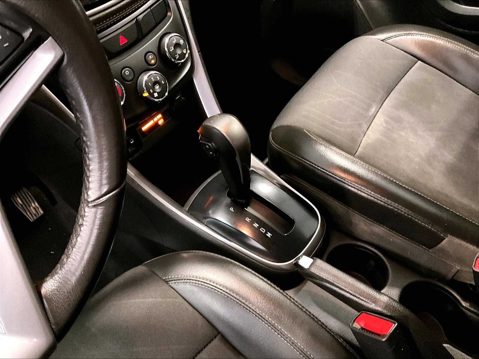 2022 Chevrolet Trax LT - Photo 21