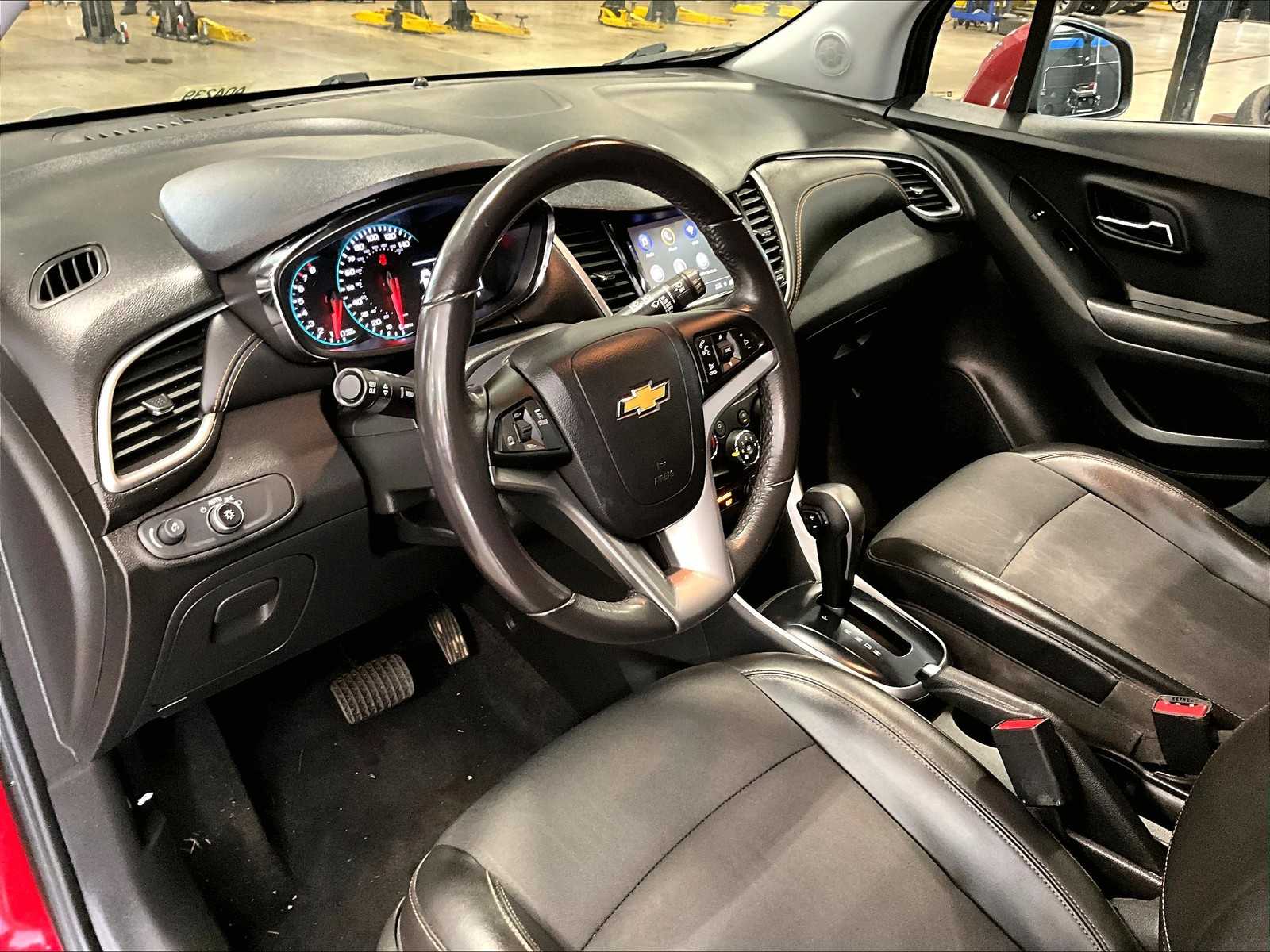 2022 Chevrolet Trax LT - Photo 8