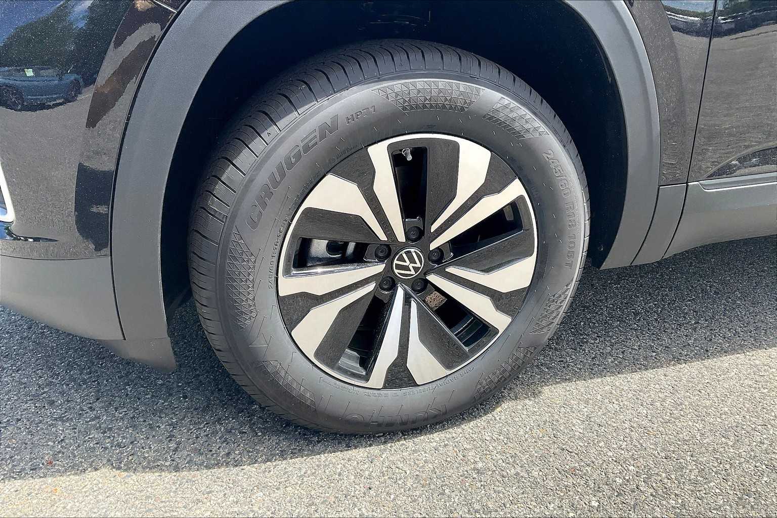 2025 Volkswagen Atlas 2.0T SE - Photo 8