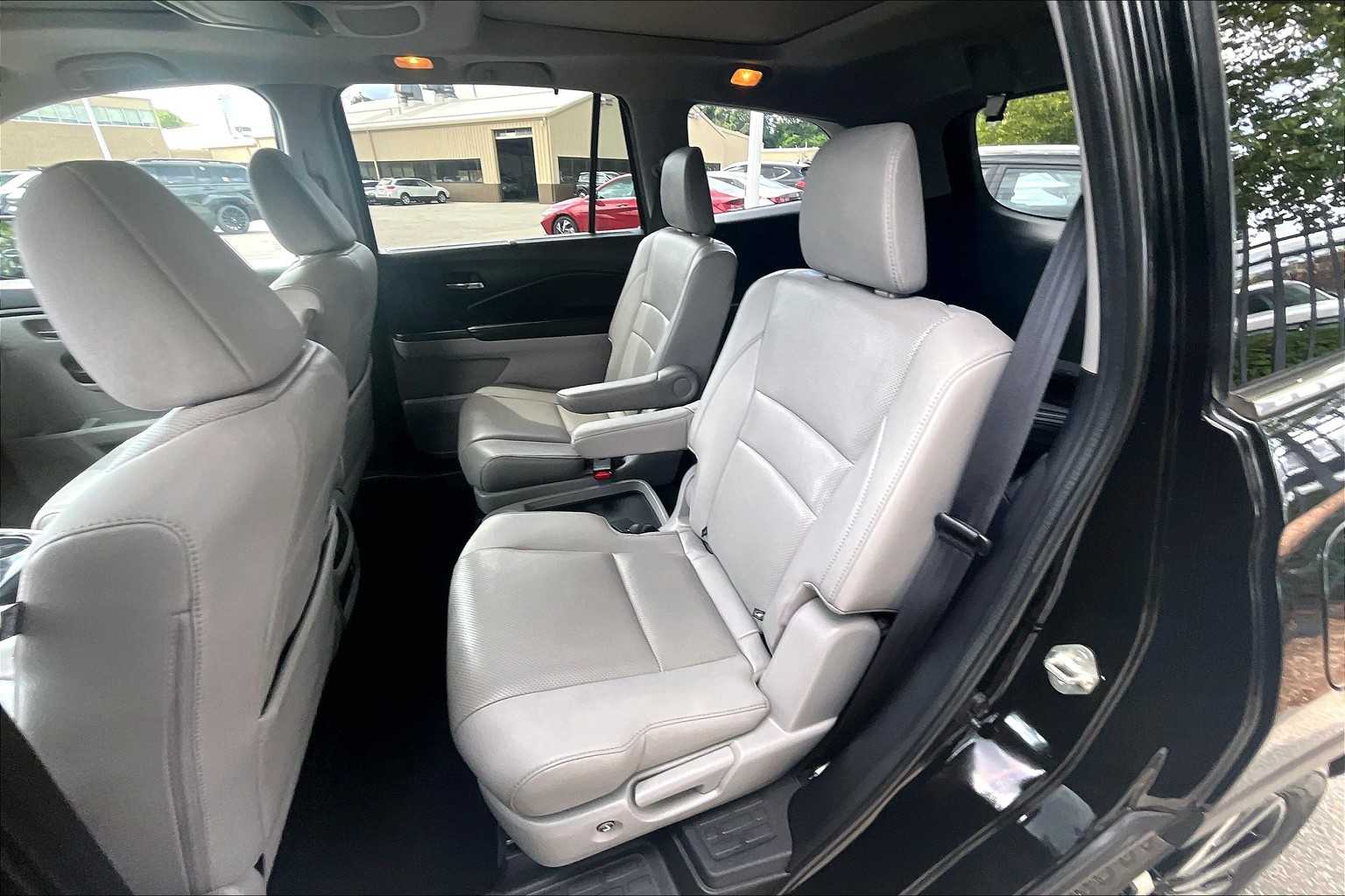 2019 Honda Pilot Elite - Photo 15