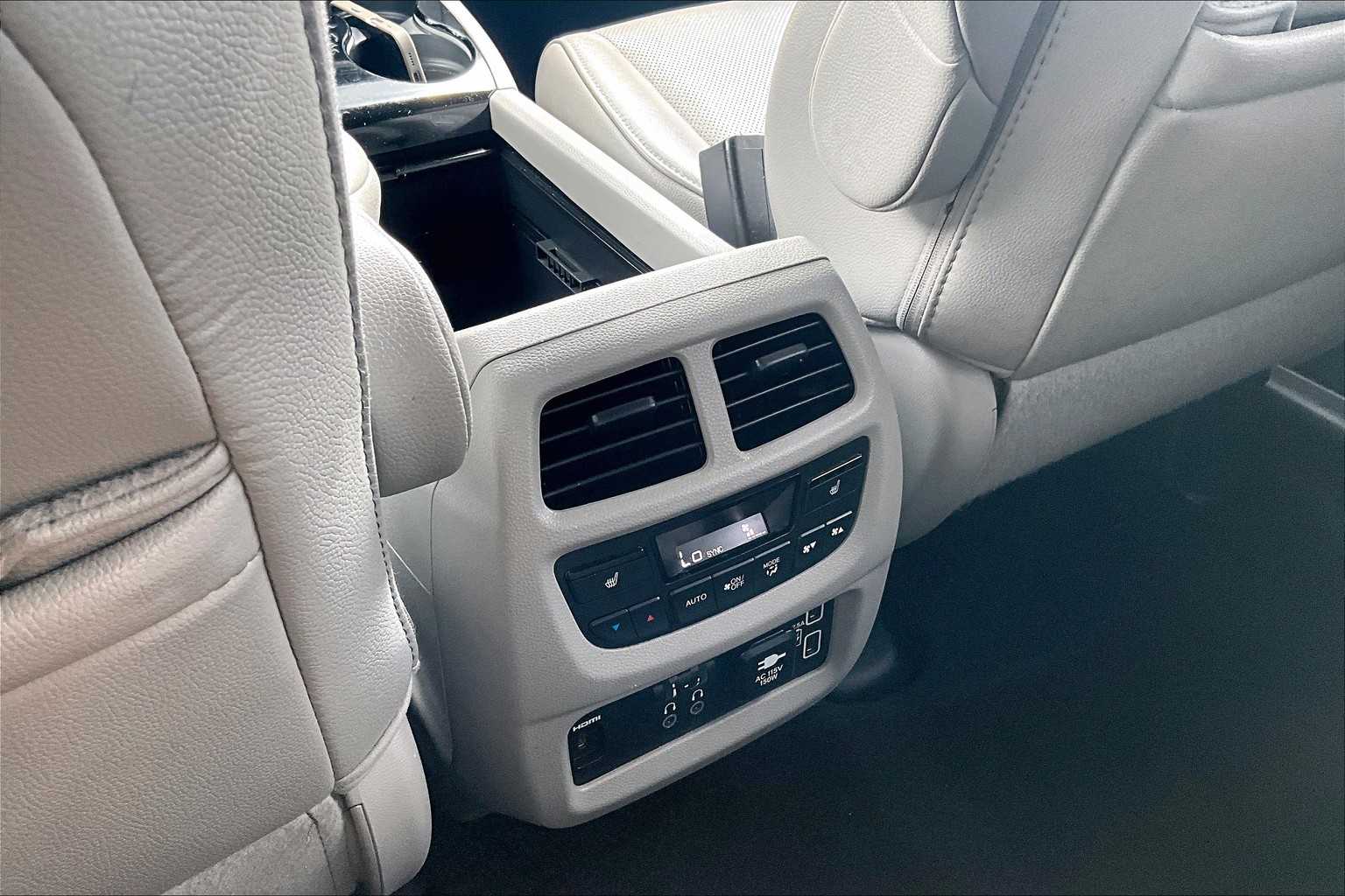 2019 Honda Pilot Elite - Photo 26