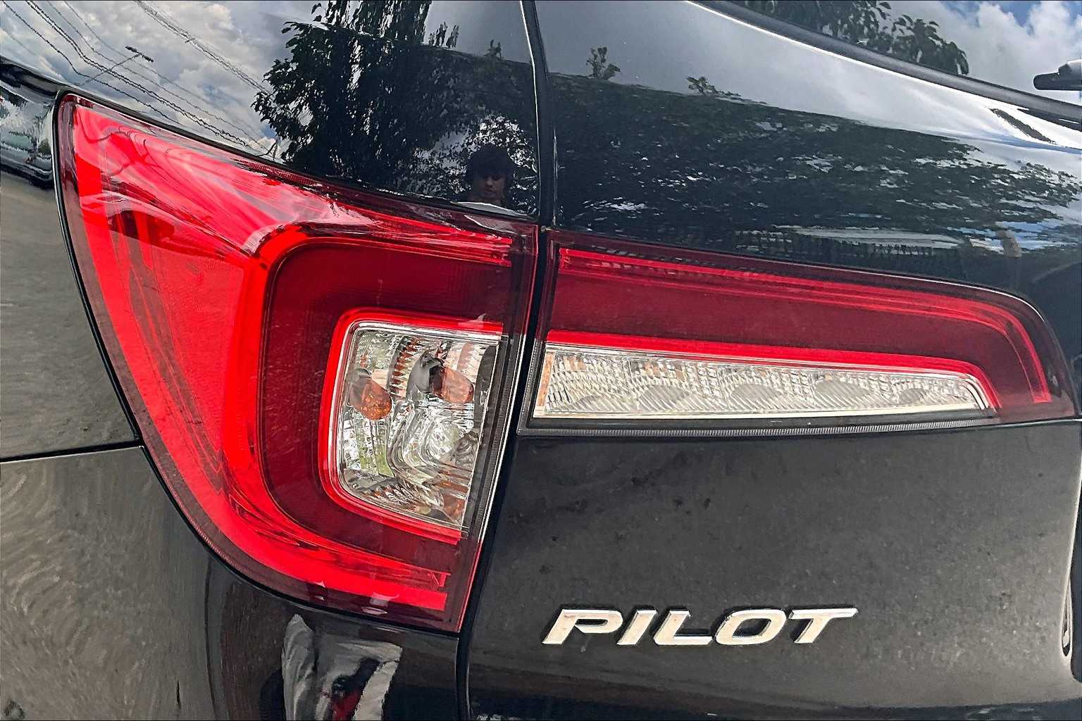 2019 Honda Pilot Elite - Photo 32