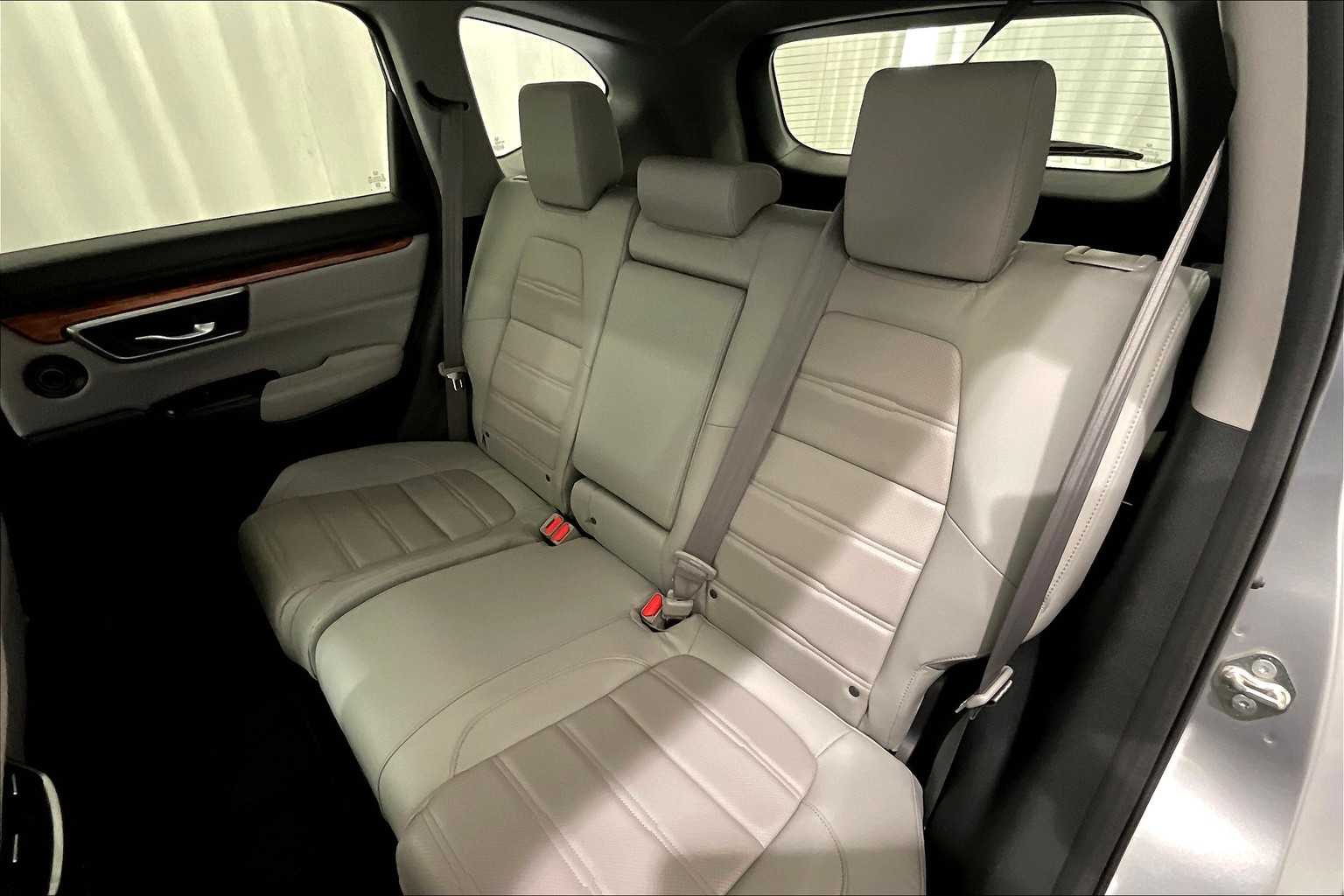2017 Honda CR-V Touring - Photo 15