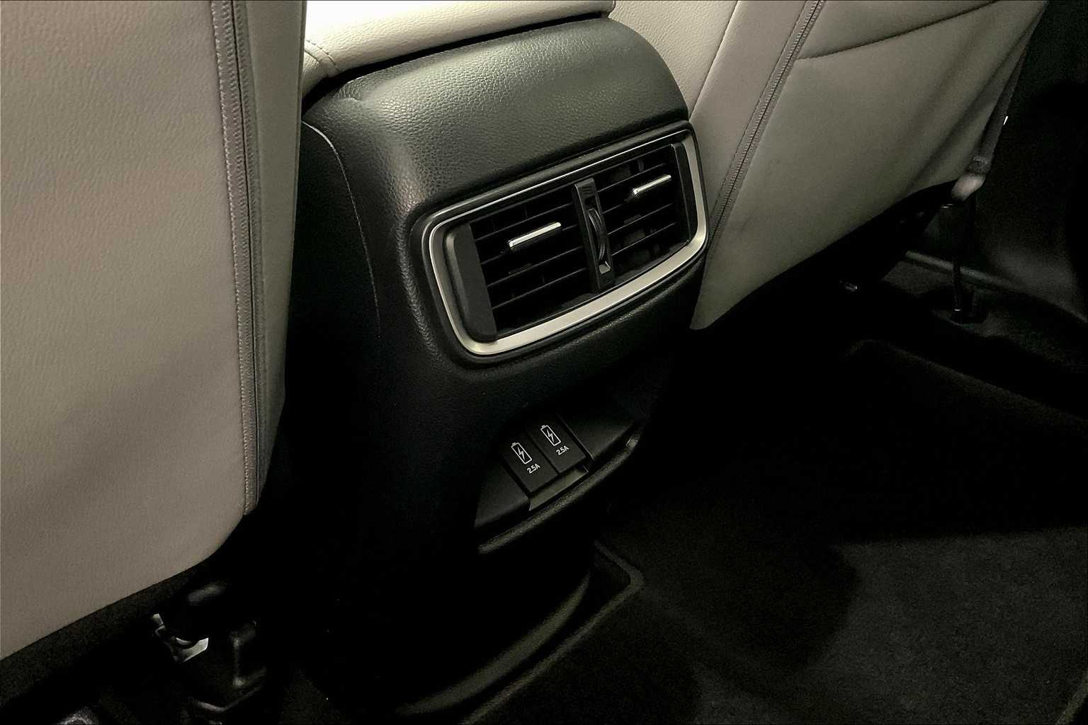 2017 Honda CR-V Touring - Photo 28