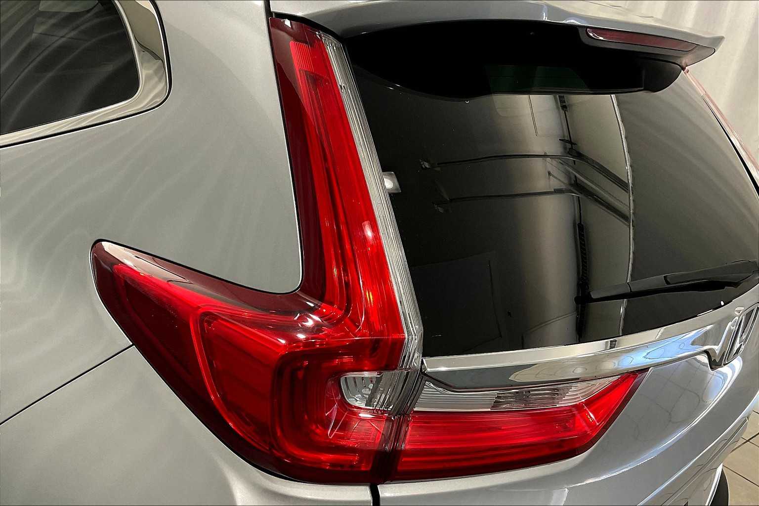 2017 Honda CR-V Touring - Photo 34