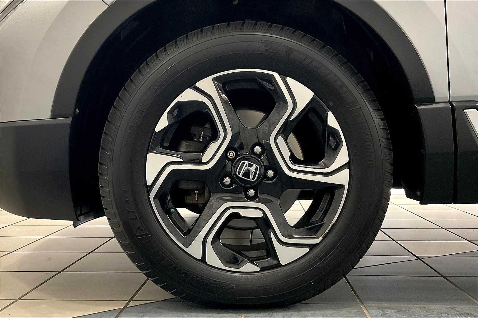 2017 Honda CR-V Touring - Photo 7