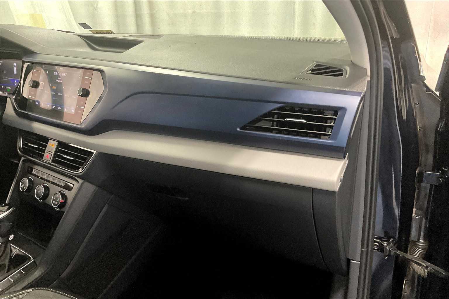 2022 Volkswagen Taos SE - Photo 13