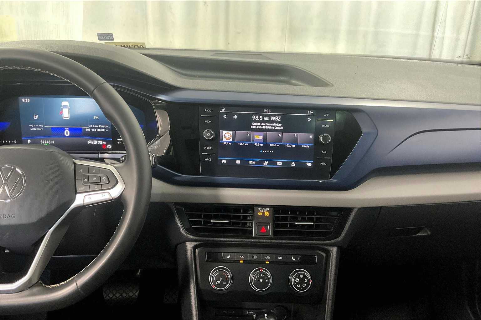 2022 Volkswagen Taos SE - Photo 18
