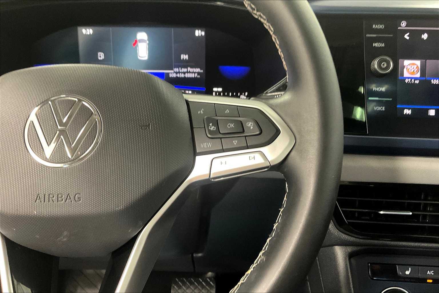 2022 Volkswagen Taos SE - Photo 24