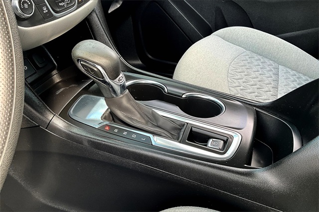2022 Chevrolet Equinox LS - Photo 19