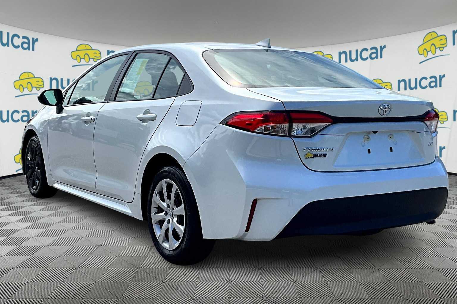 2024 Toyota Corolla LE - Photo 4