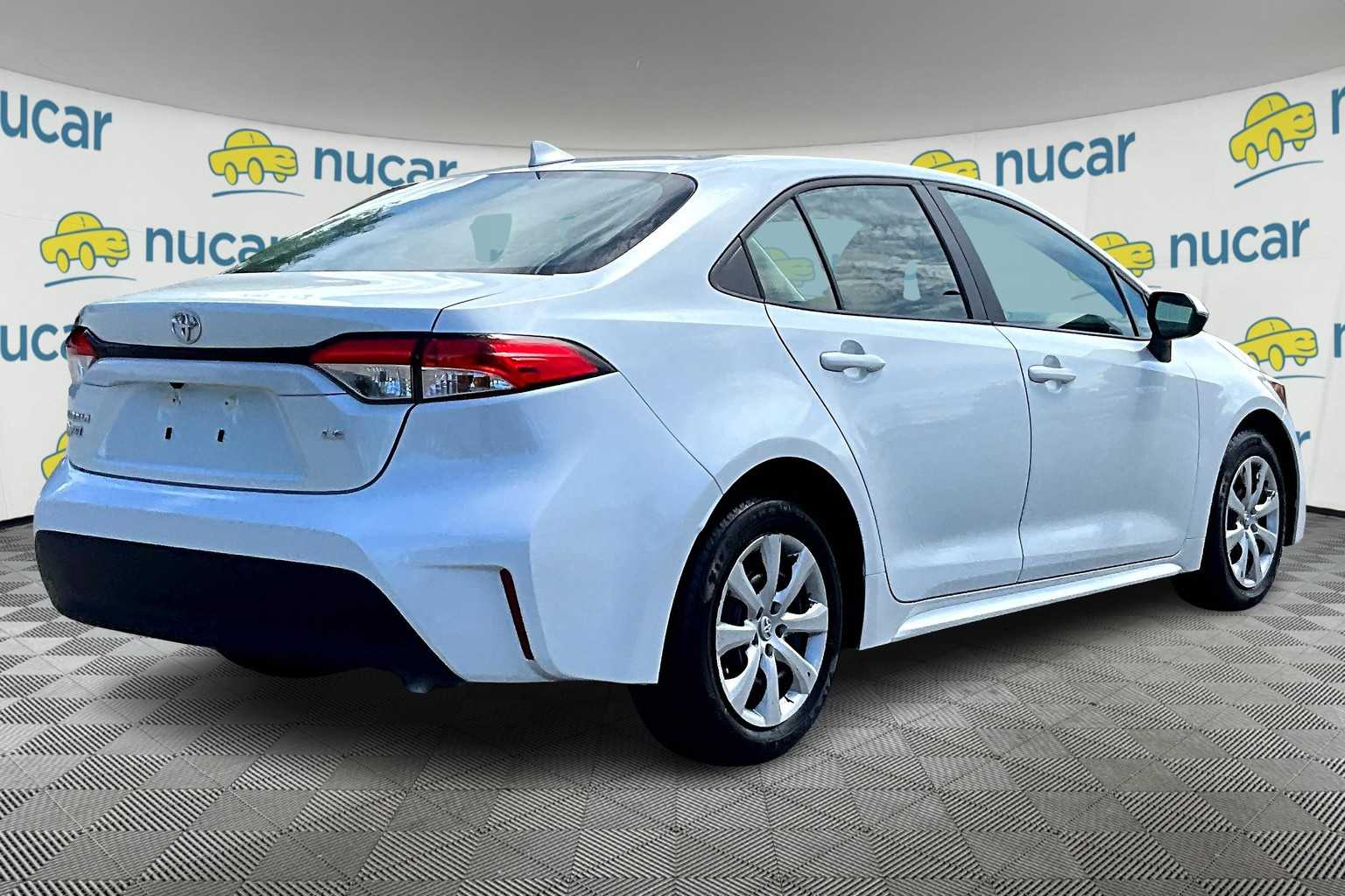2024 Toyota Corolla LE - Photo 6