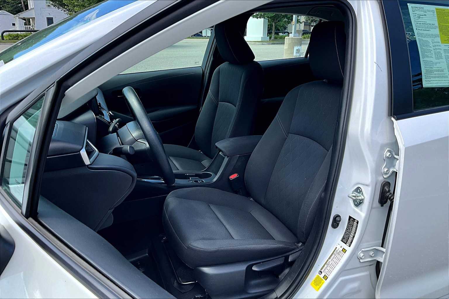 2024 Toyota Corolla LE - Photo 10