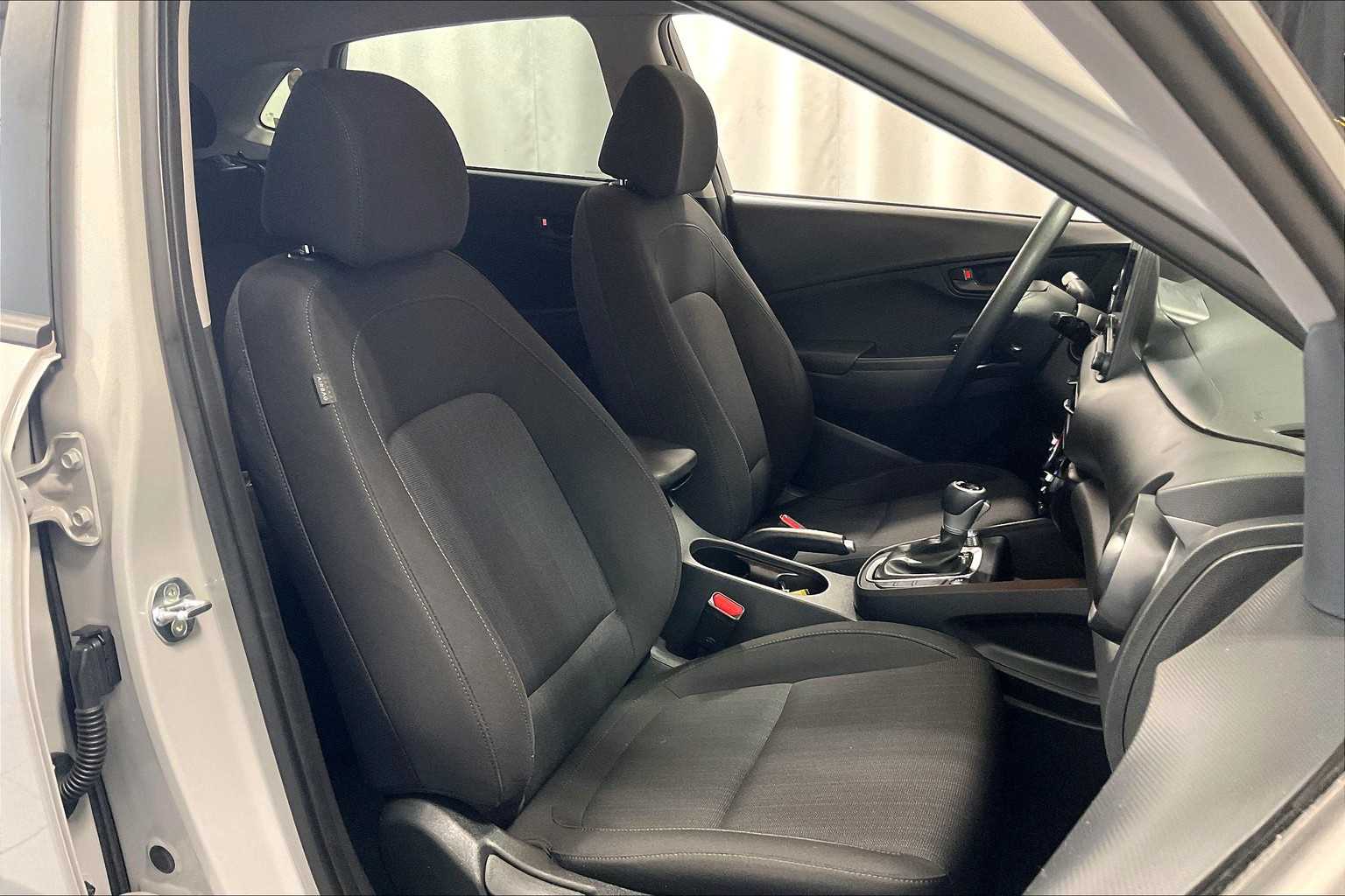 2022 Hyundai Kona SEL - Photo 11