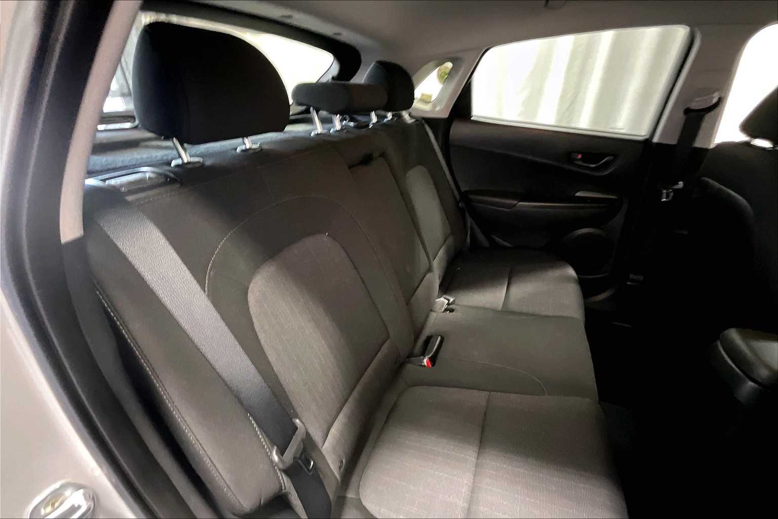 2022 Hyundai Kona SEL - Photo 16