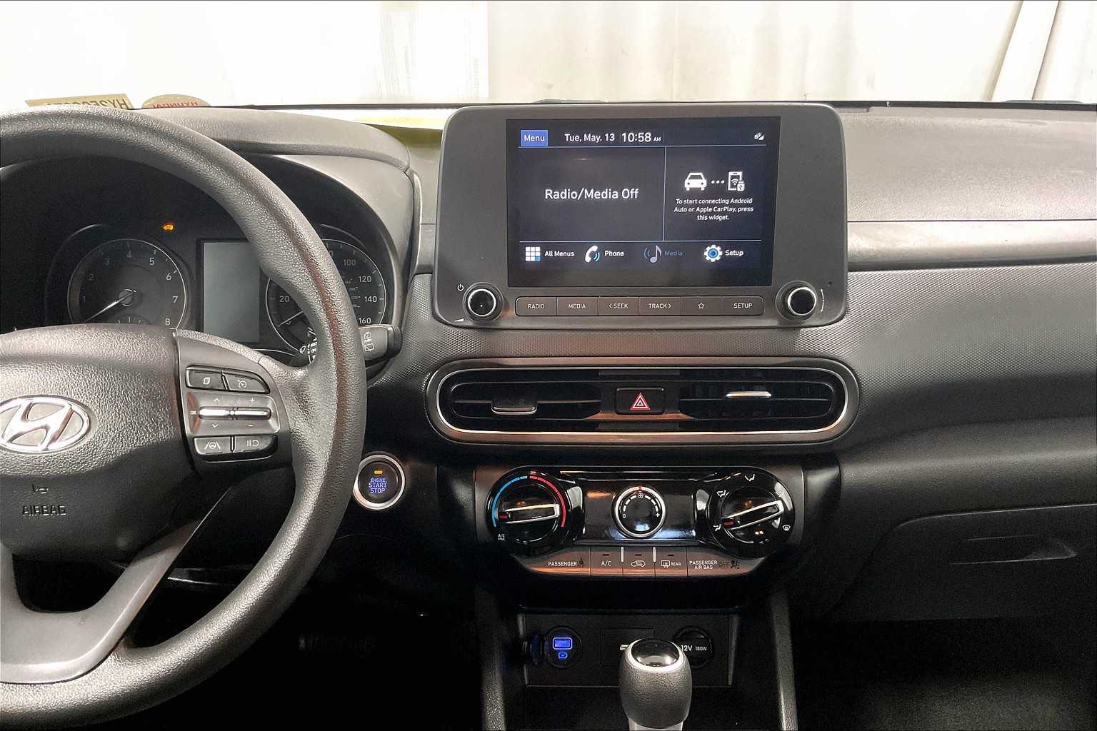 2022 Hyundai Kona SEL - Photo 18