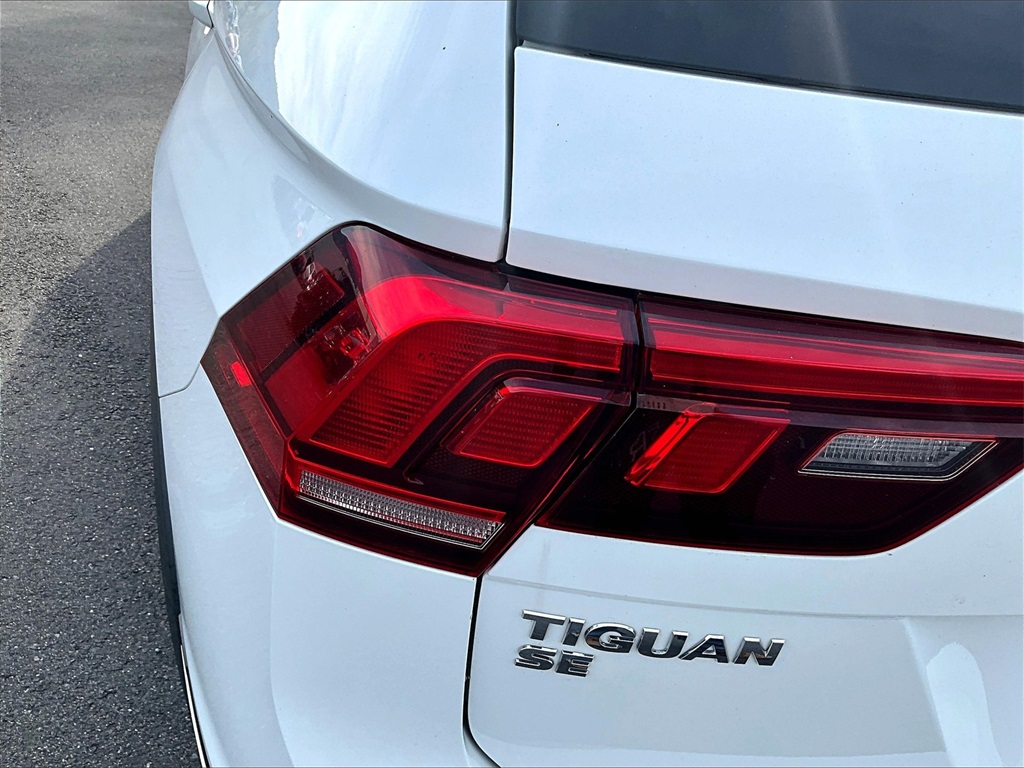 2021 Volkswagen Tiguan 2.0T SE R-Line Black - Photo 33