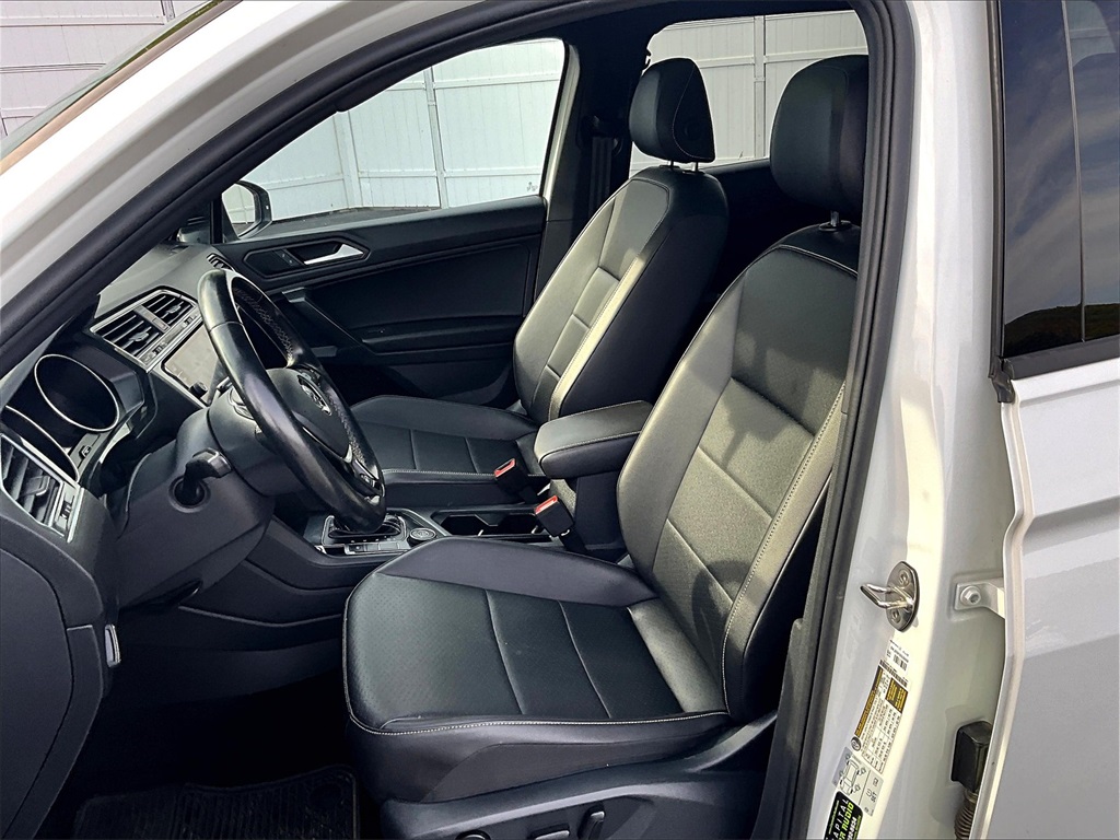 2021 Volkswagen Tiguan 2.0T SE R-Line Black - Photo 10