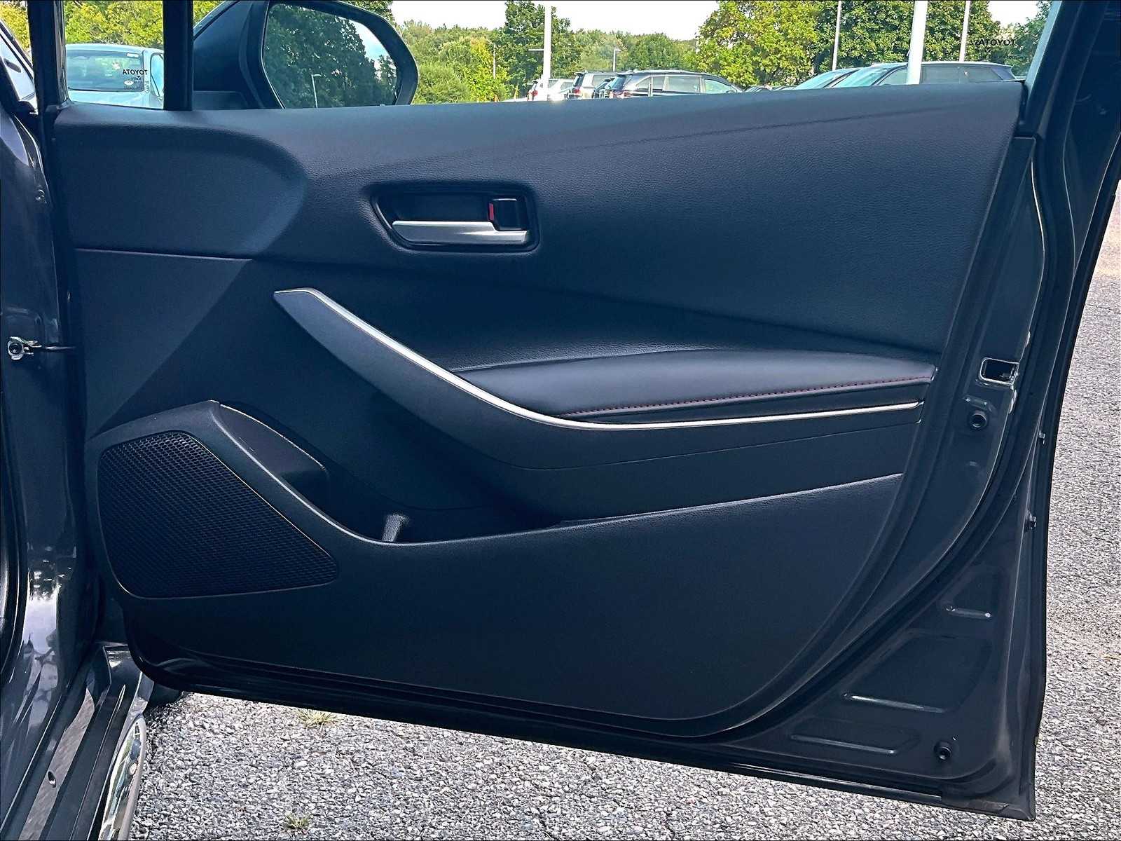 2024 Toyota Corolla SE - Photo 12