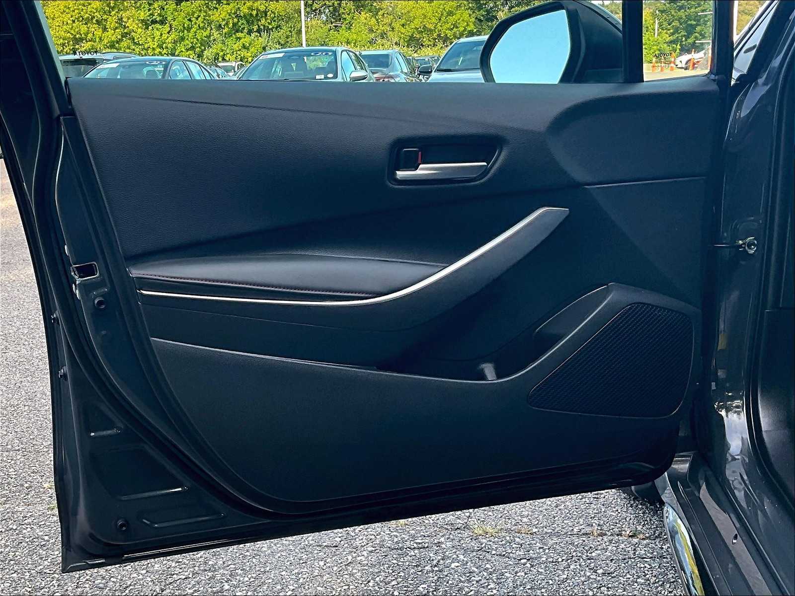 2024 Toyota Corolla SE - Photo 9