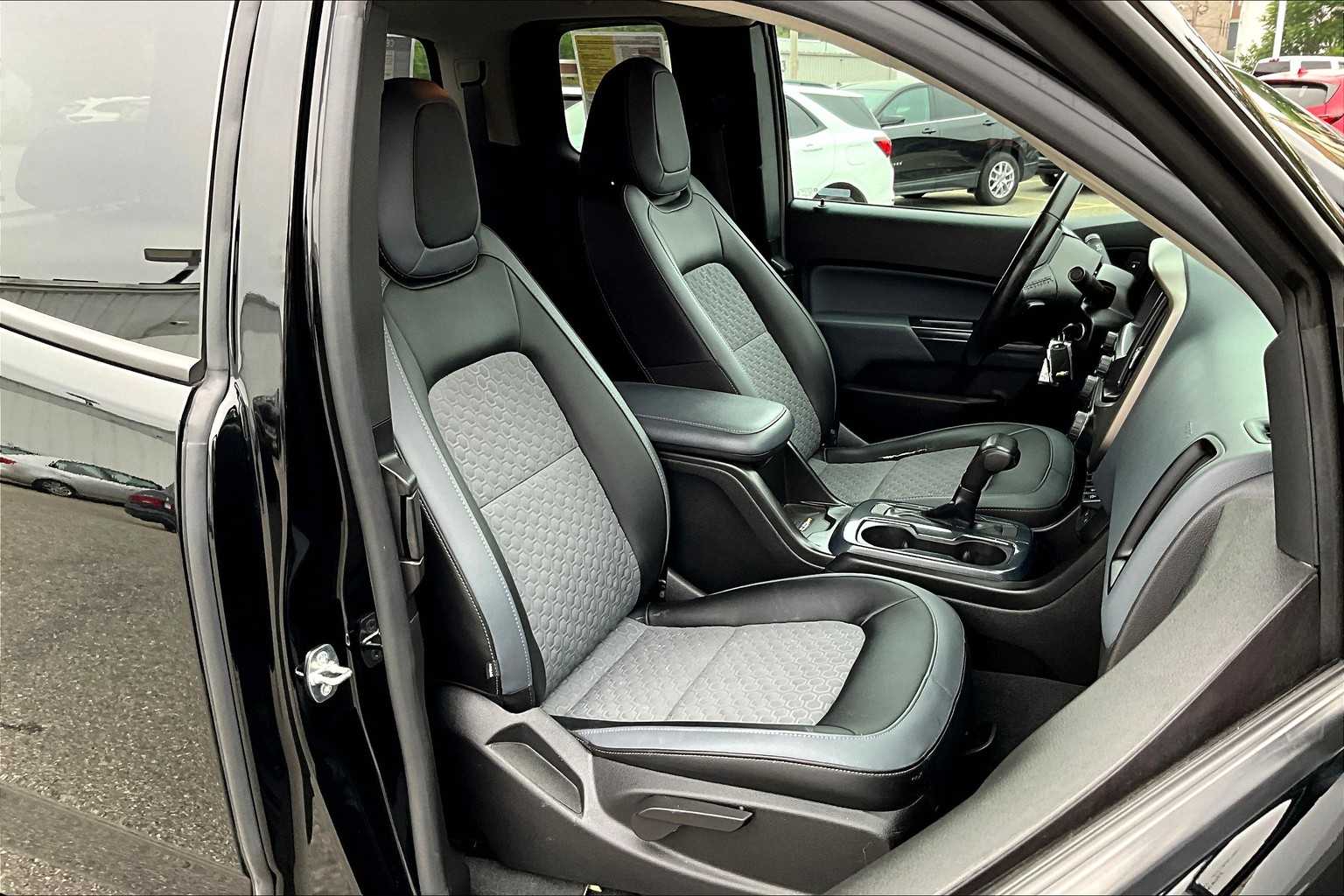 2021 Chevrolet Colorado 4WD Z71 - Photo 11