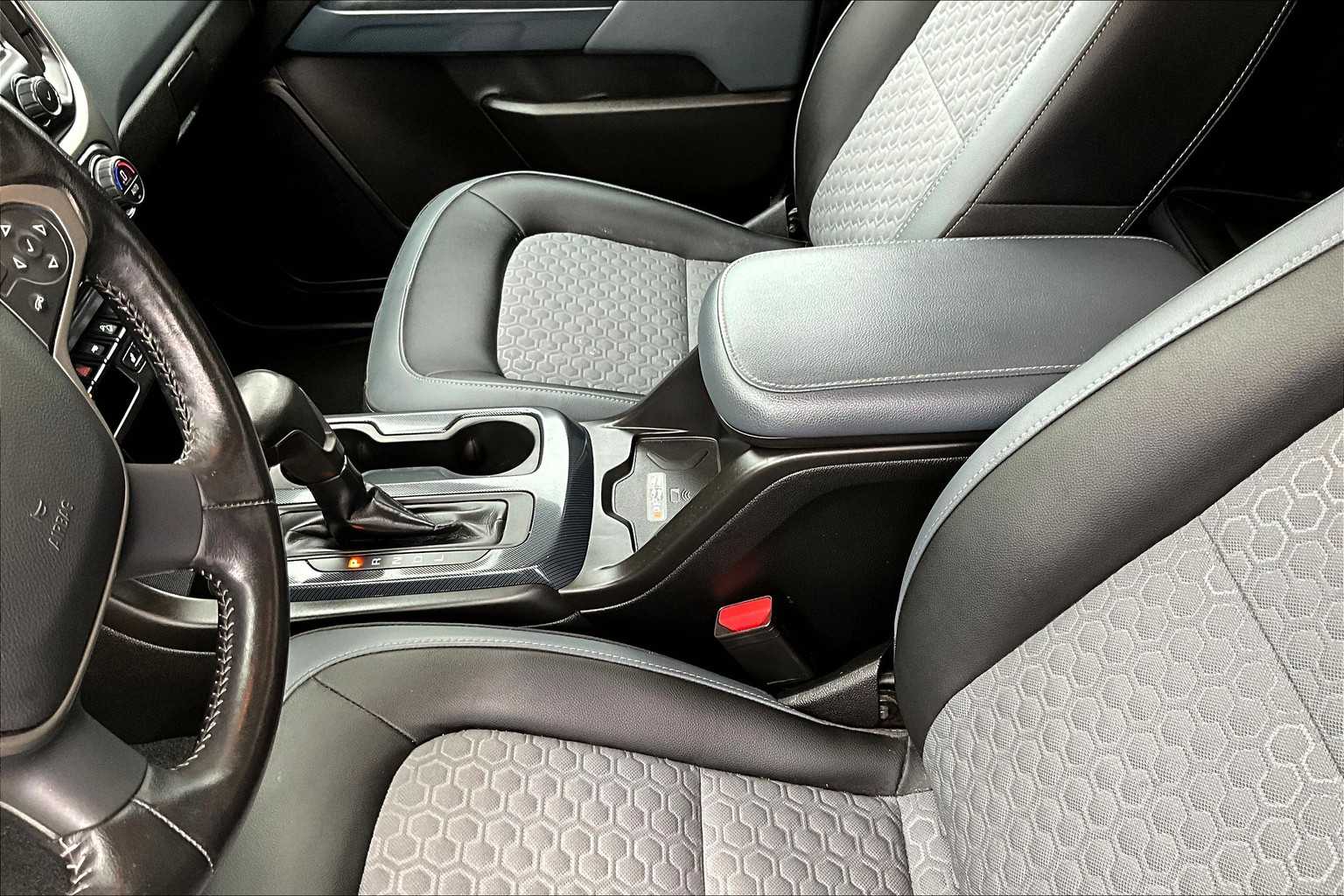 2021 Chevrolet Colorado 4WD Z71 - Photo 20