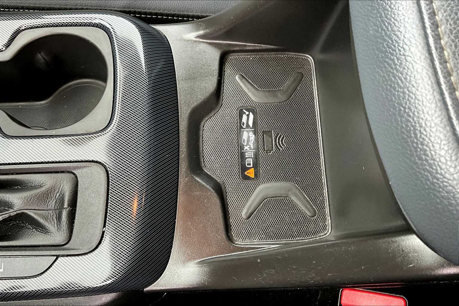 2021 Chevrolet Colorado 4WD Z71 - Photo 26