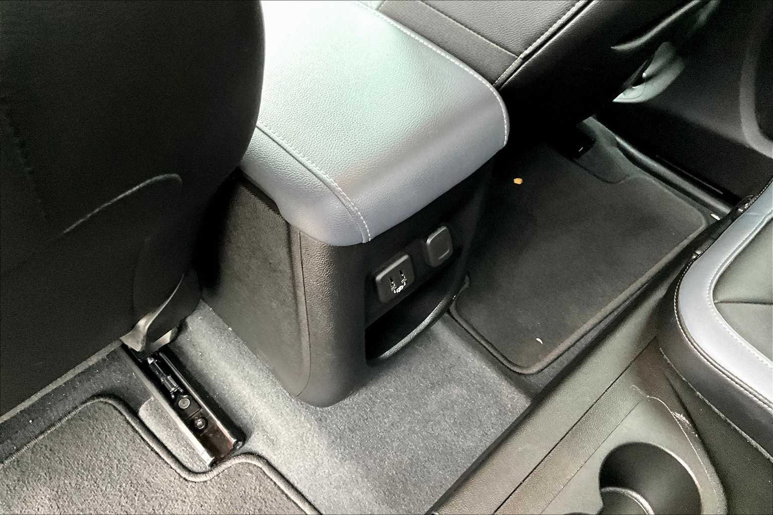2021 Chevrolet Colorado 4WD Z71 - Photo 27