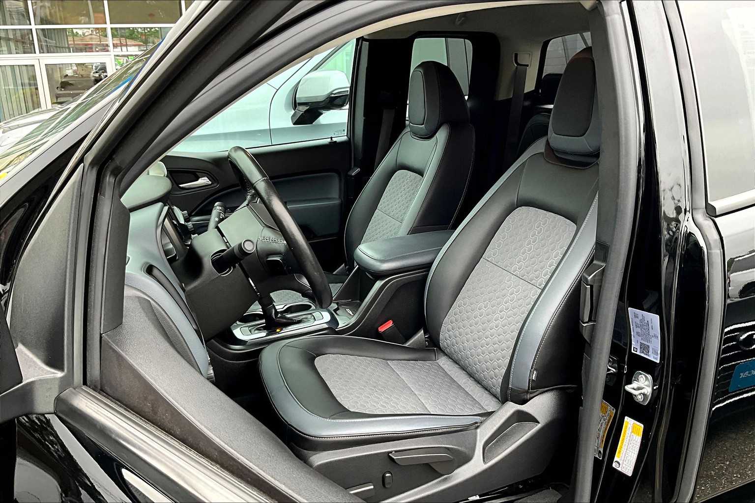 2021 Chevrolet Colorado 4WD Z71 - Photo 10