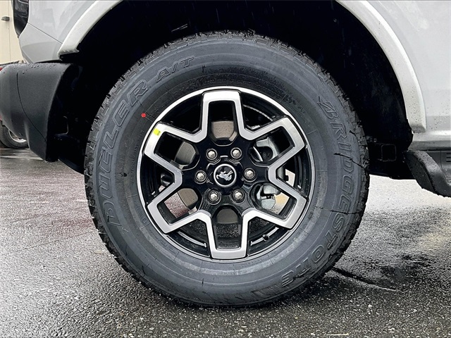 2025 Ford Bronco Outer Banks - Photo 13