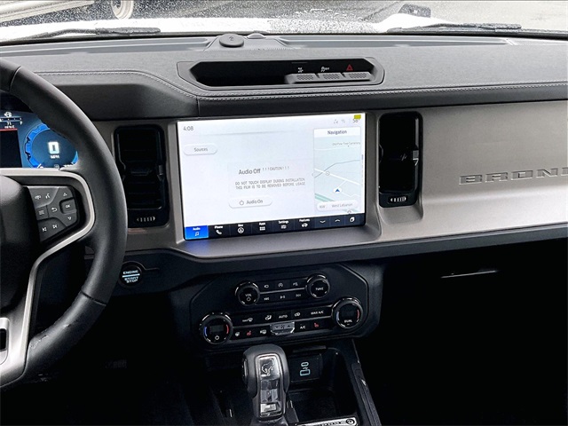 2025 Ford Bronco Outer Banks - Photo 8