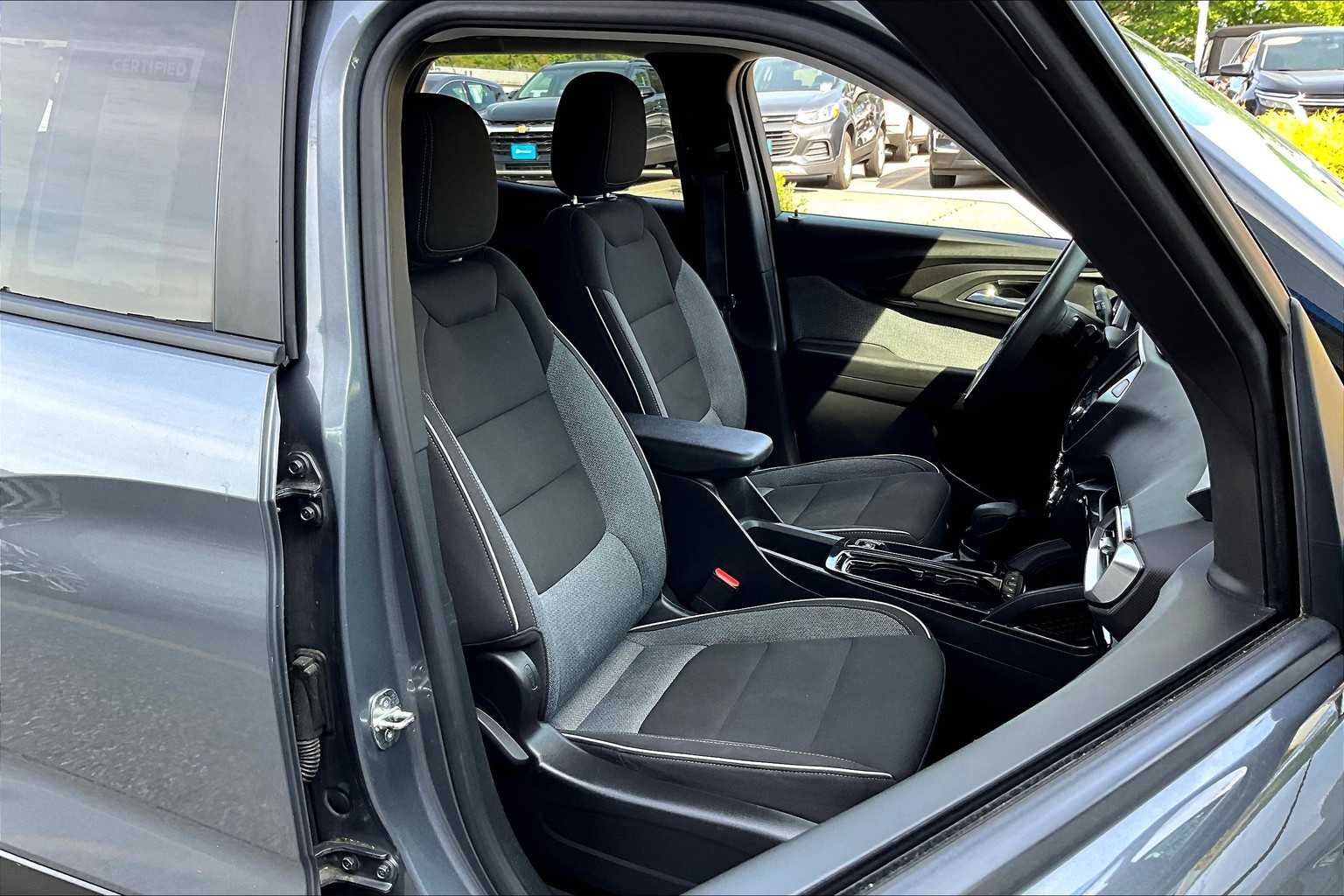 2022 Chevrolet TrailBlazer LT - Photo 11