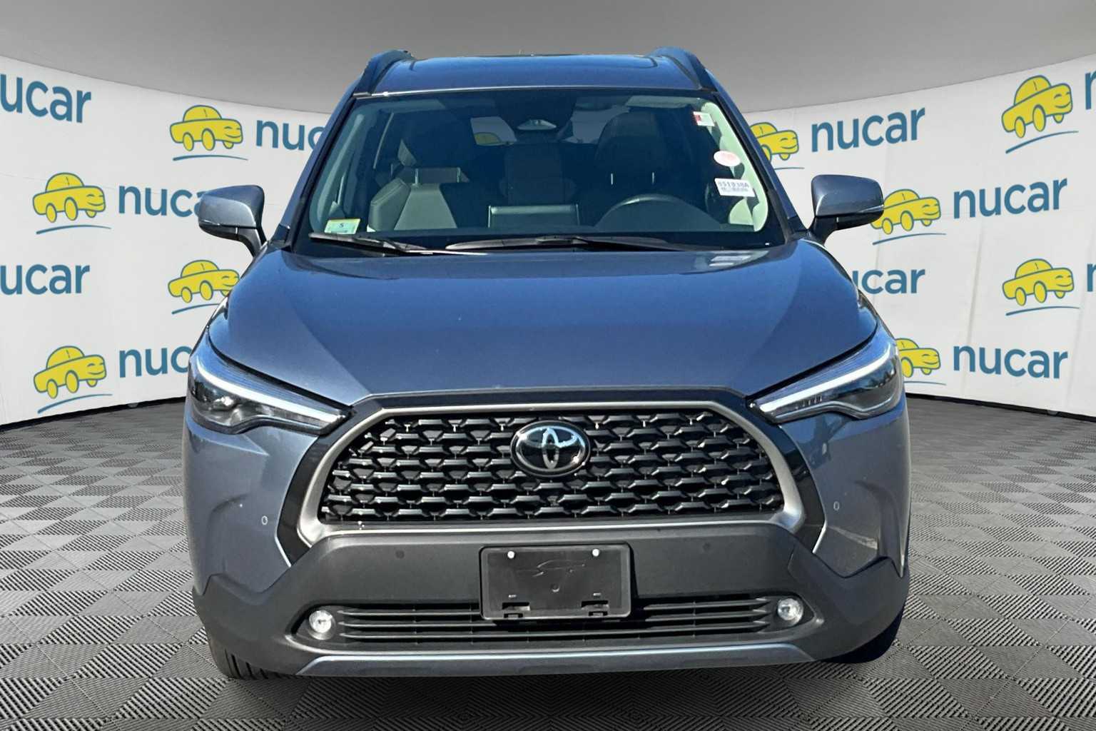 2023 Toyota Corolla Cross XLE - Photo 2