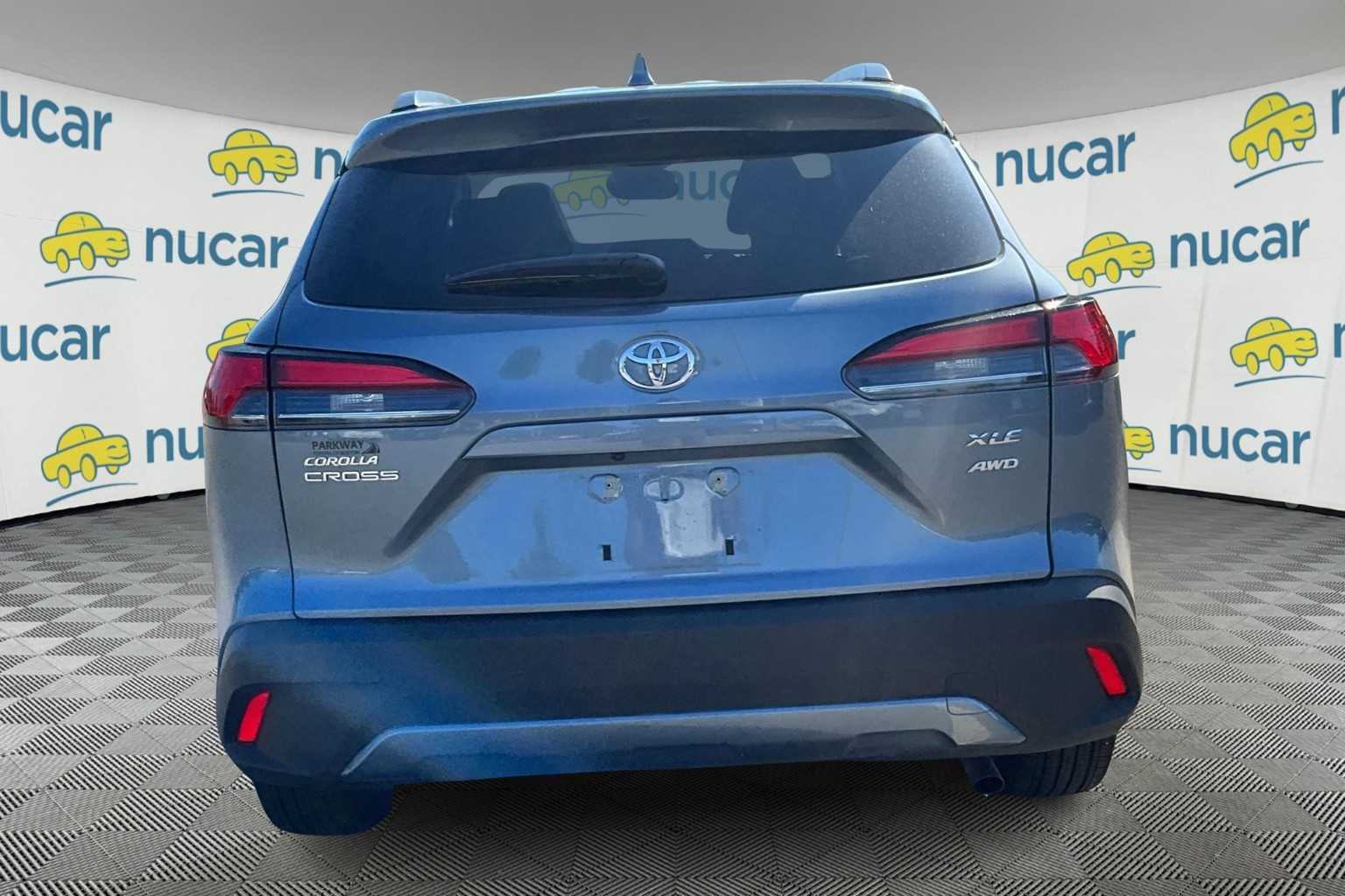2023 Toyota Corolla Cross XLE - Photo 3