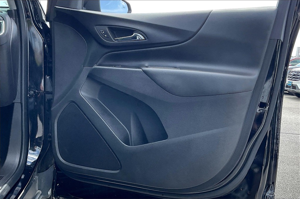 2024 Chevrolet Equinox LT - Photo 11