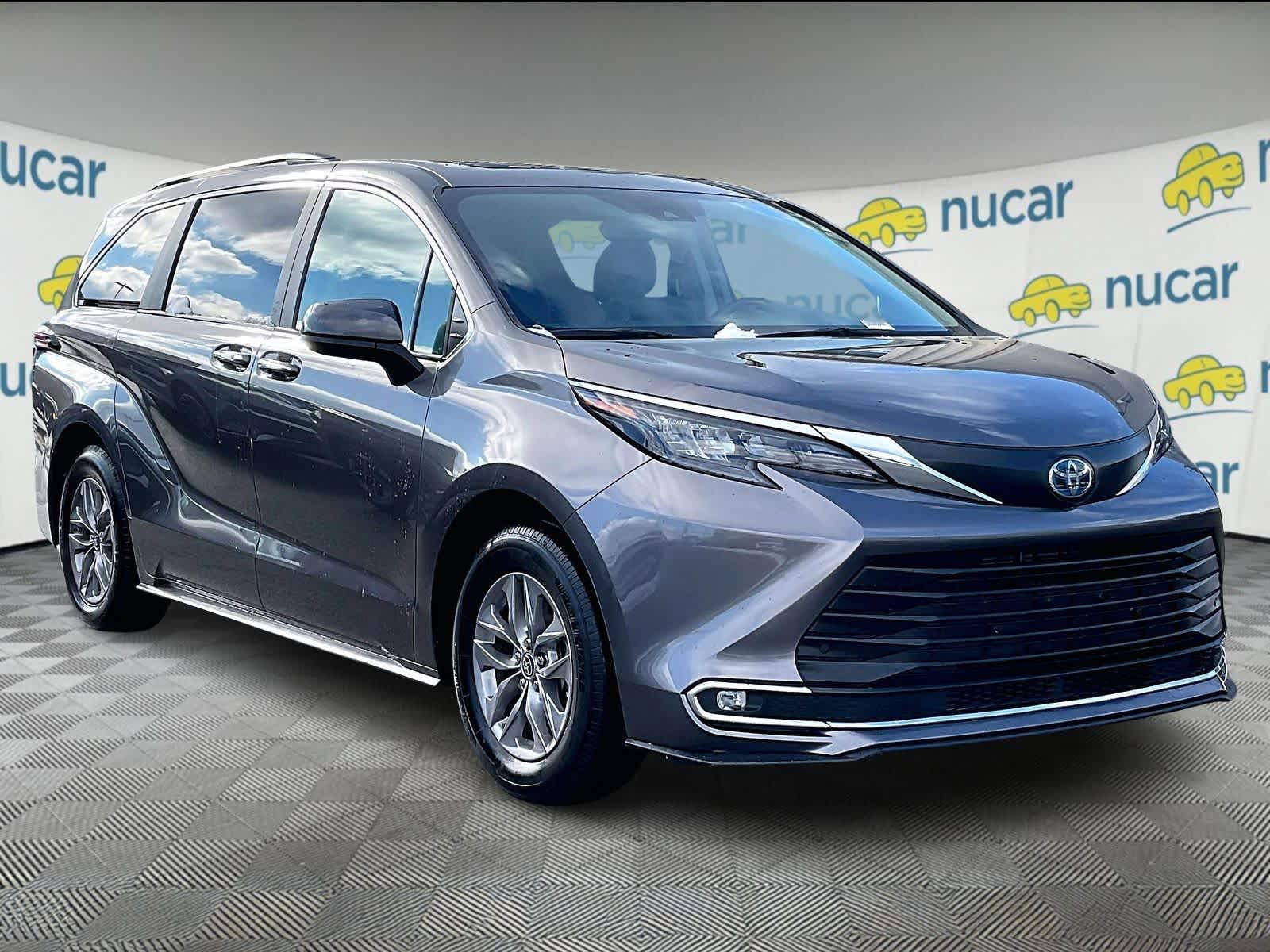 2024 Toyota Sienna XLE