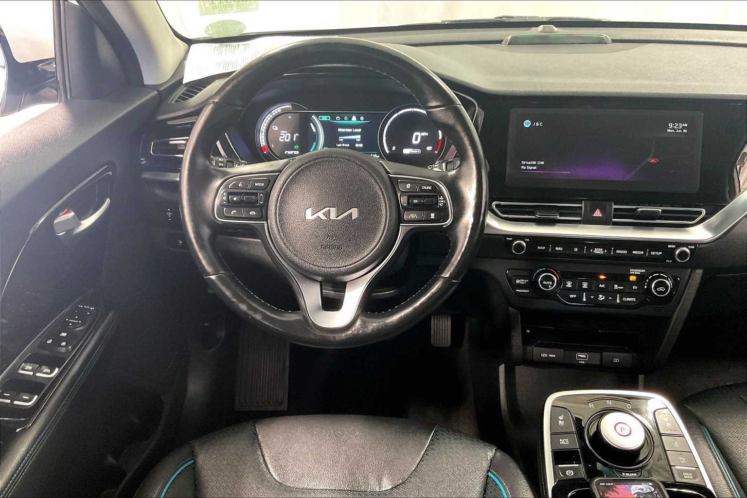 2022 Kia Niro EV EX Premium - Photo 17