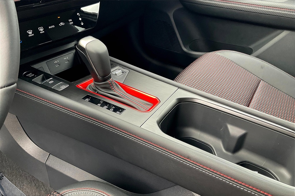 2025 Nissan Kicks SR - Photo 14