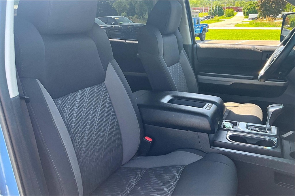 2020 Toyota Tundra SR5 - Photo 11