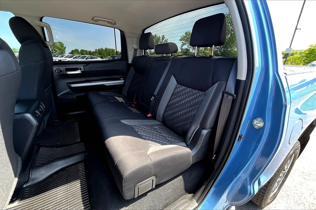 2020 Toyota Tundra SR5 - Photo 15