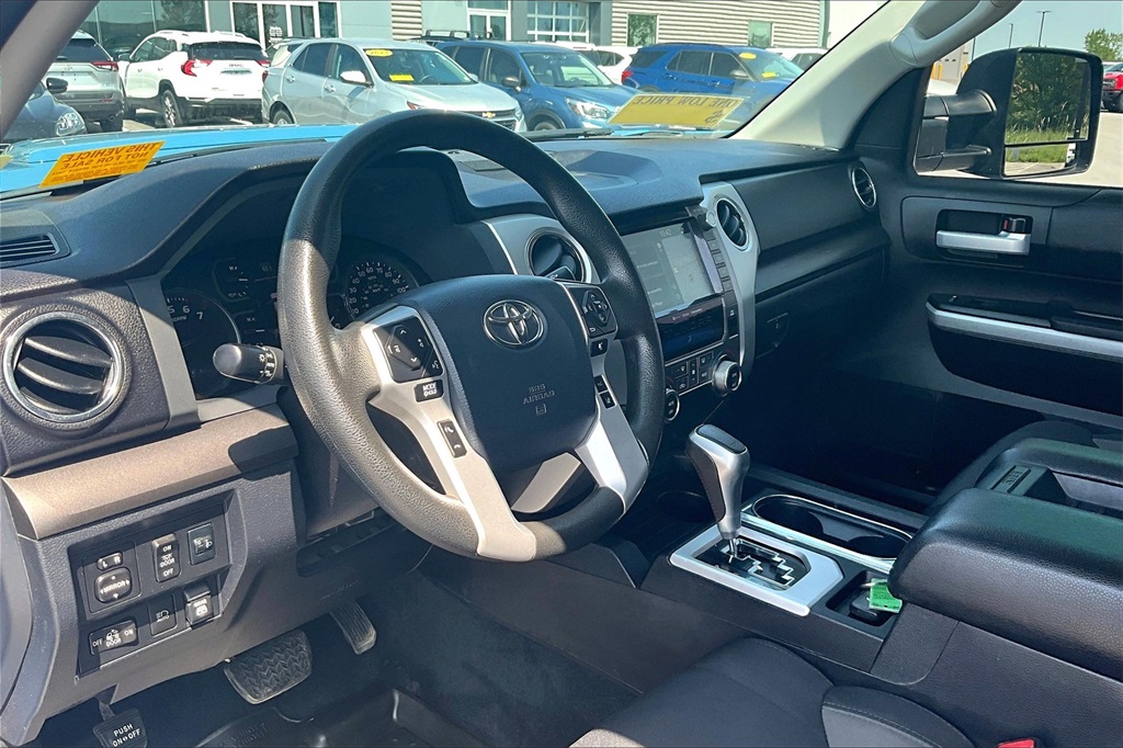 2020 Toyota Tundra SR5 - Photo 8