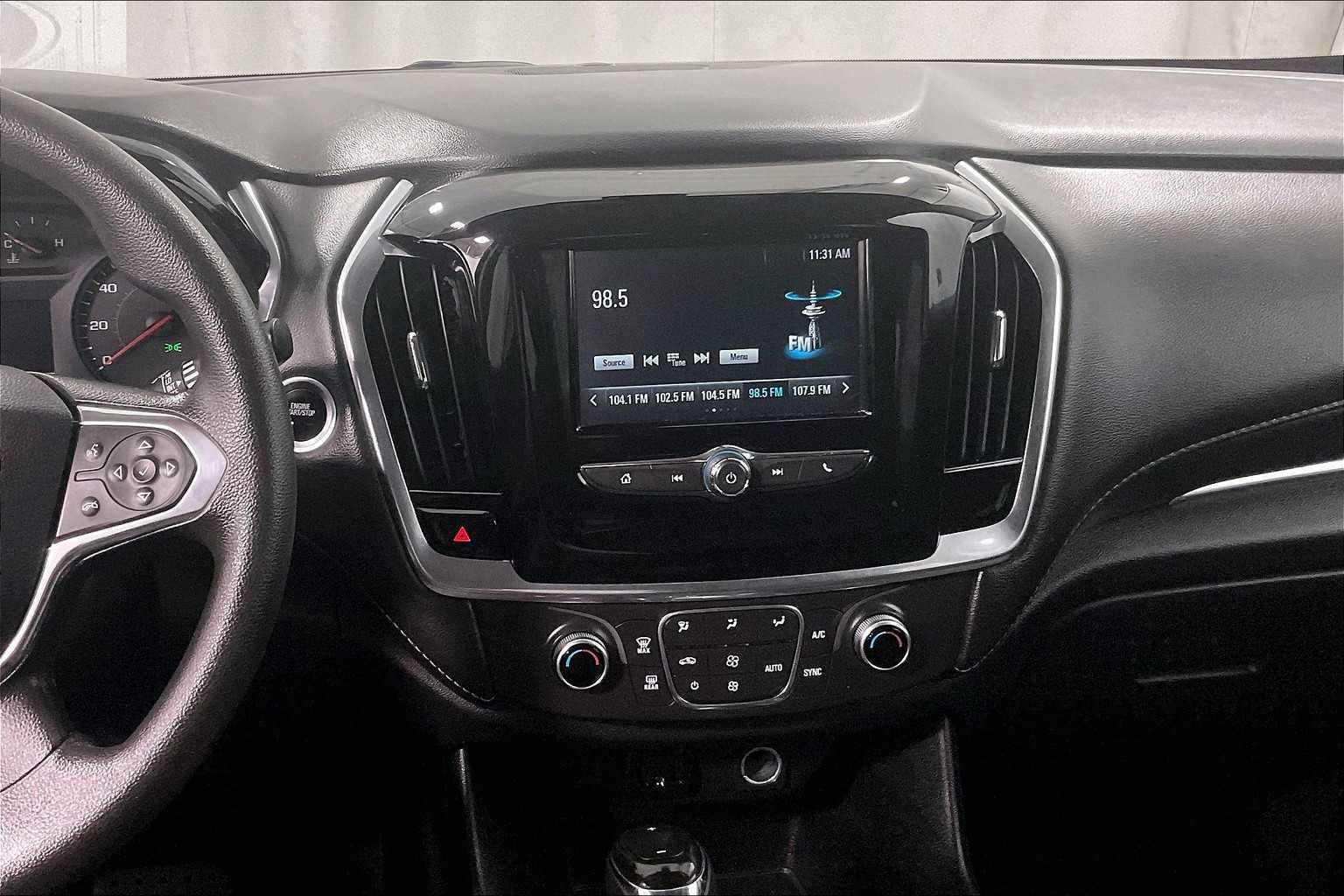 2019 Chevrolet Traverse LS - Photo 19