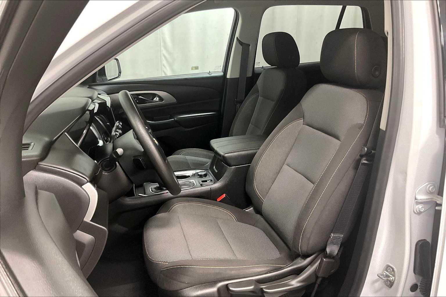 2019 Chevrolet Traverse LS - Photo 10