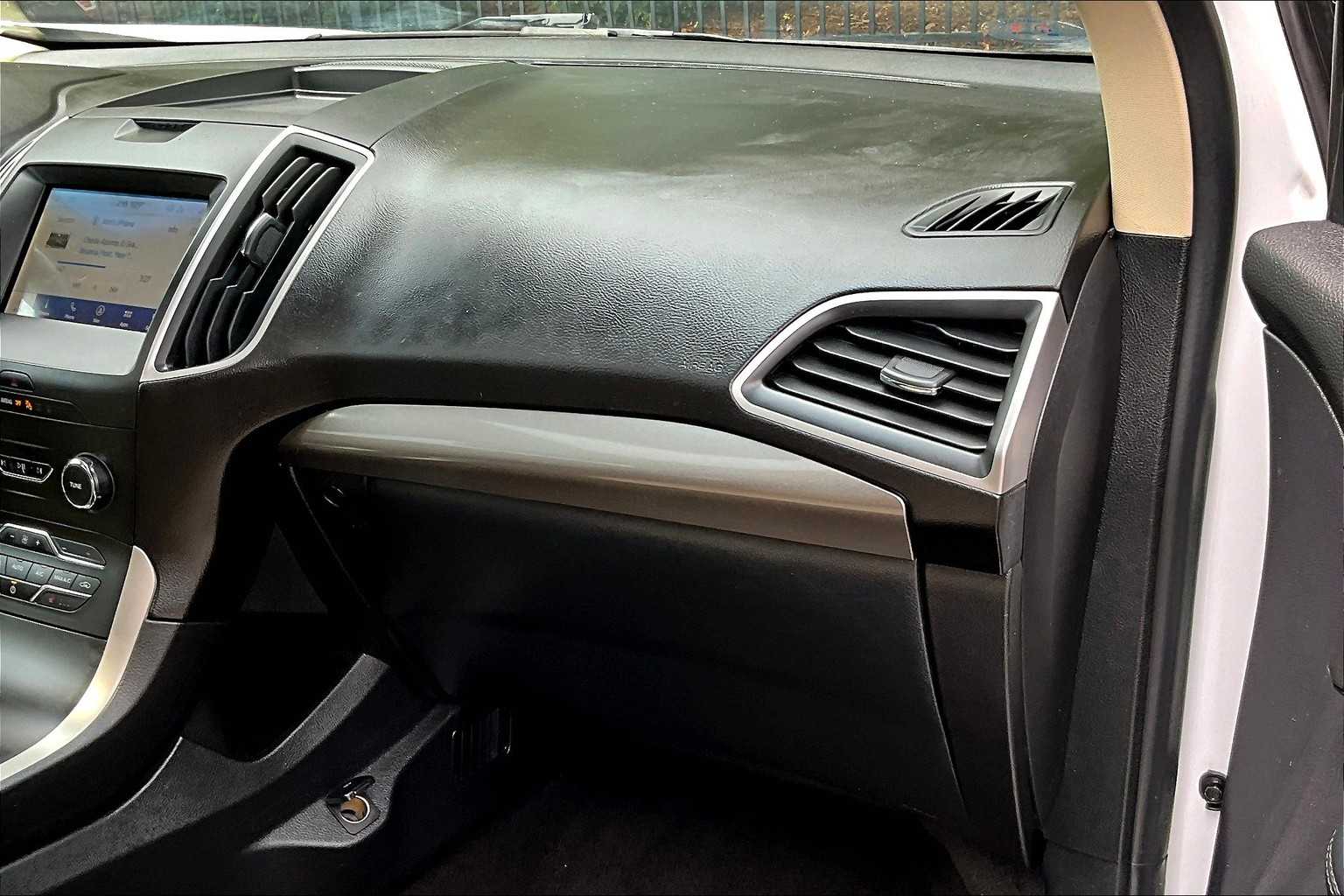 2020 Ford Edge SEL - Photo 13