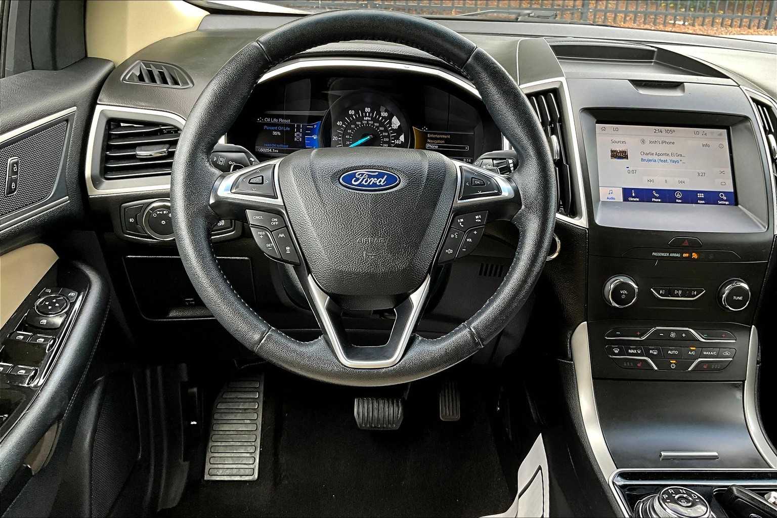 2020 Ford Edge SEL - Photo 17