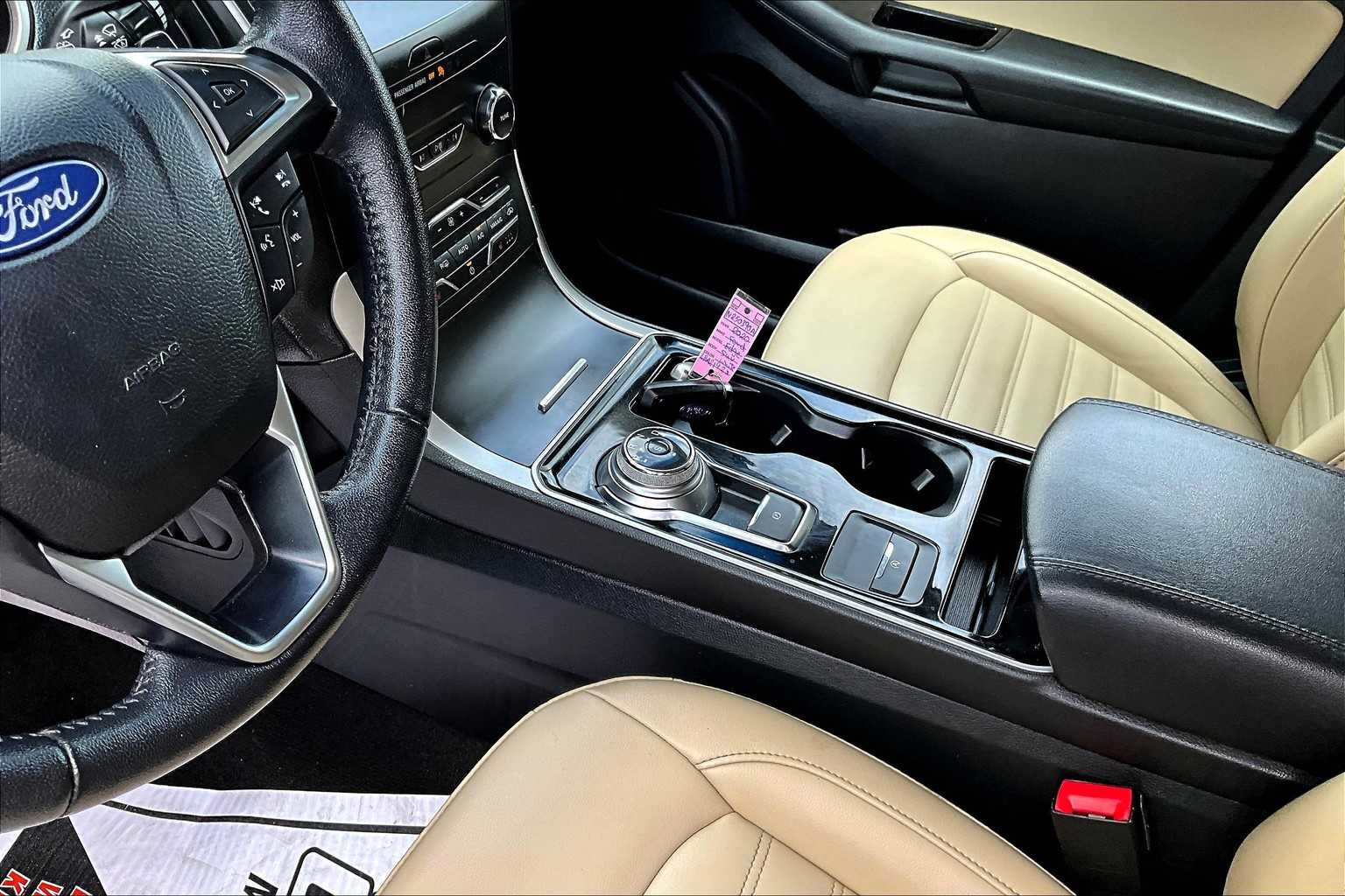 2020 Ford Edge SEL - Photo 20