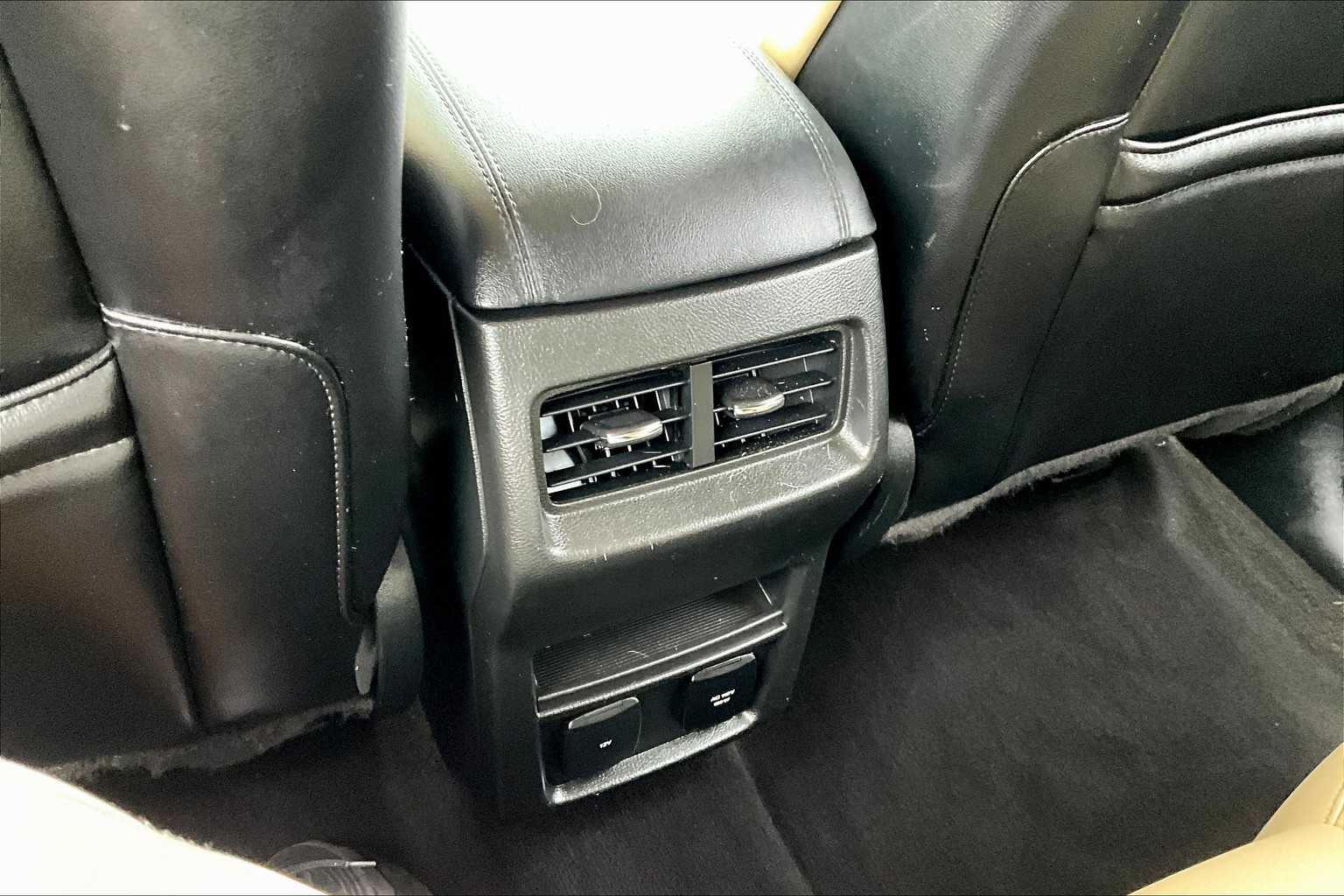 2020 Ford Edge SEL - Photo 26