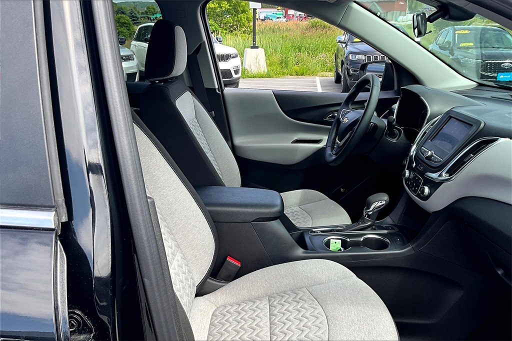 2024 Chevrolet Equinox LT - Photo 11