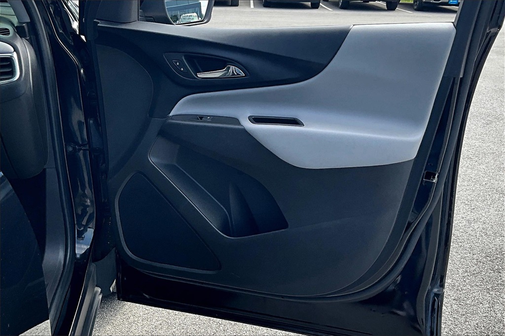 2024 Chevrolet Equinox LT - Photo 12