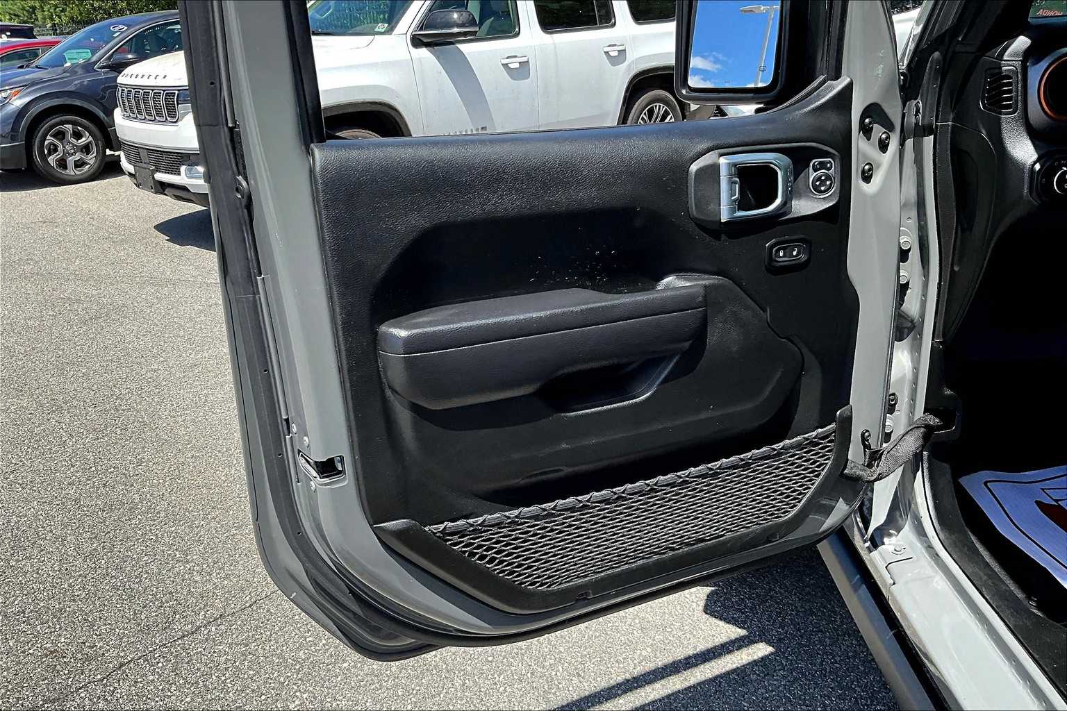 2022 Jeep Gladiator Mojave - Photo 9